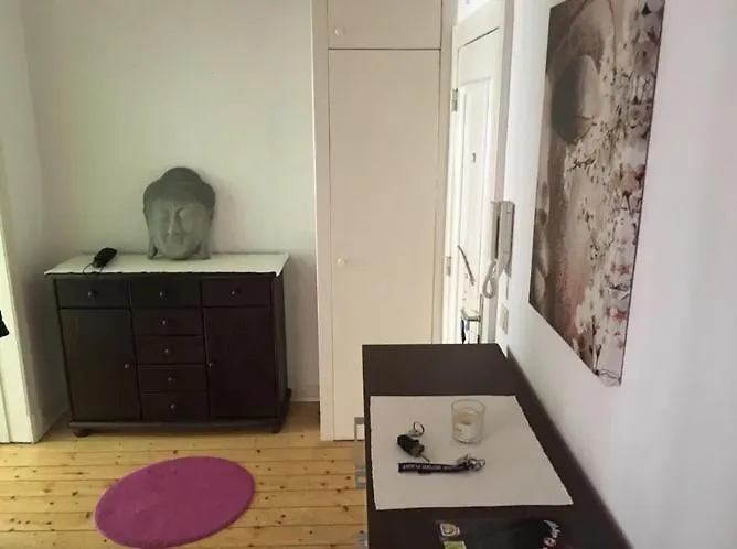 Zwischen Stadtpark Und Alsterlauf Low Budget Гамбург Проживание в семье