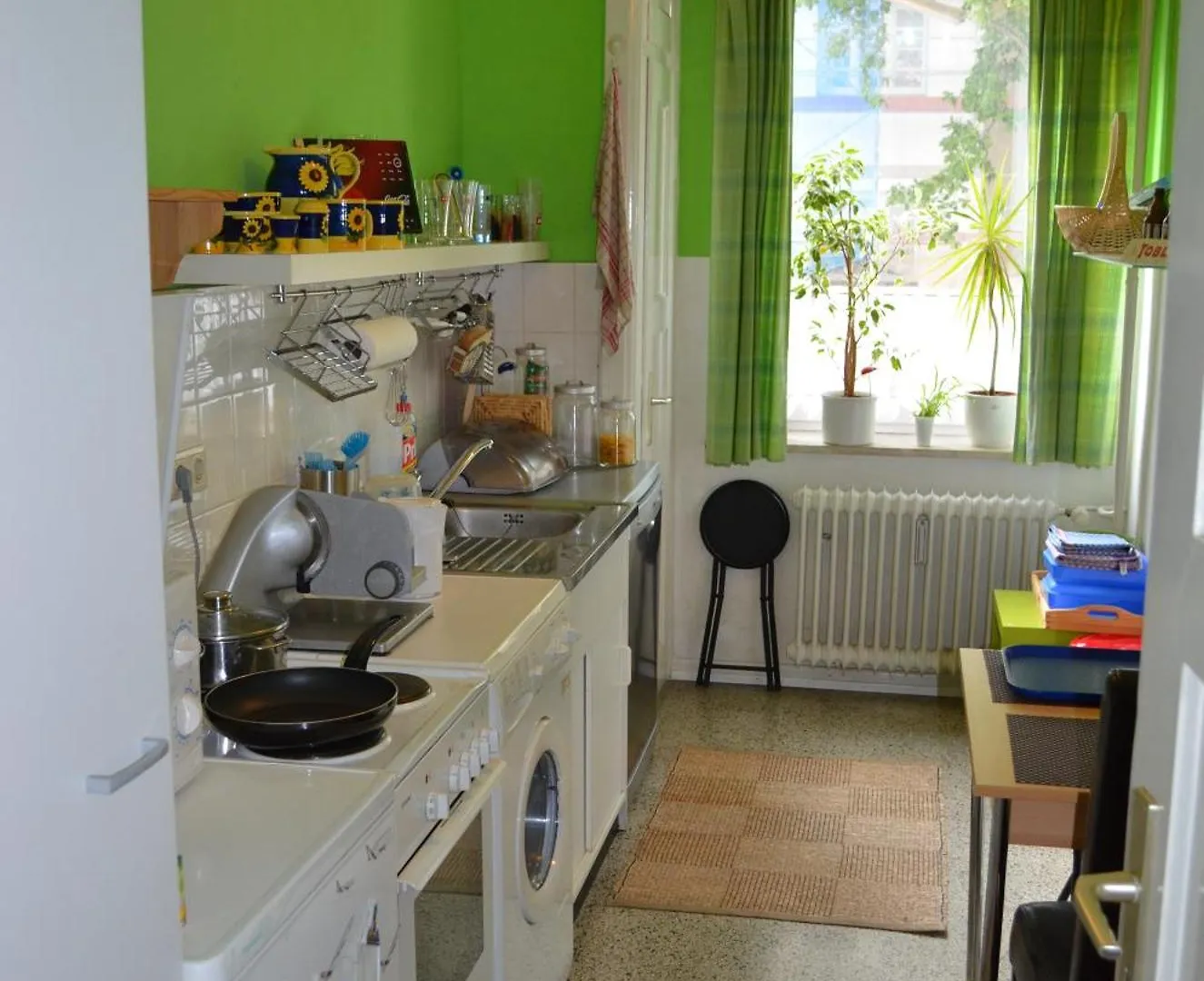 Проживание в семье Zwischen Stadtpark Und Alsterlauf Low Budget Гамбург